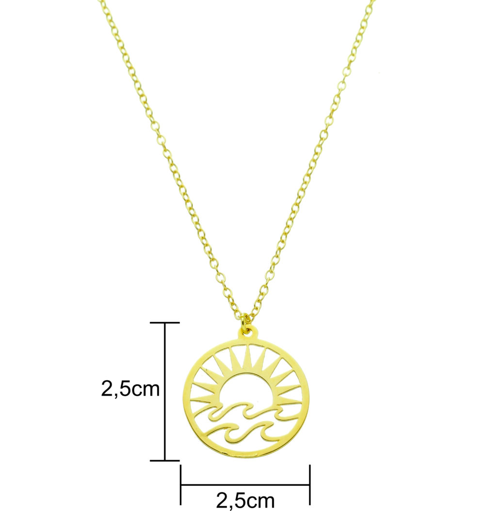 Medalha Com Desenho Vazado Sol e Ondas Banhado a Ouro 18k - Imagem 2